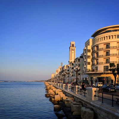 La nuova funzione di orientamento della scuola: diventare Guiding Schools. Conferenza nazionale a Bari il 23 febbraio 2023.